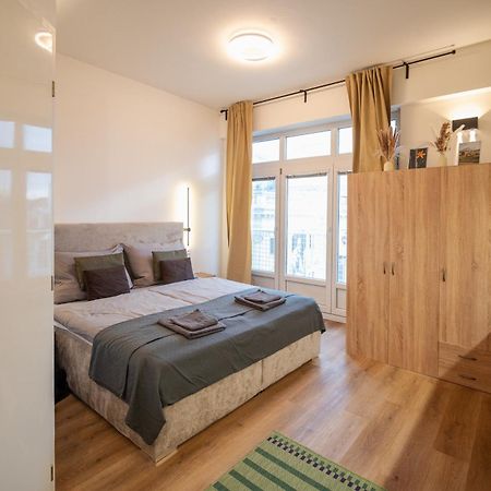 Modern Apartment In Historic City Center Old Town Bratislava Bagian luar foto